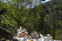 Enlèvement de déchets d'un ravin, au Mont Lozère